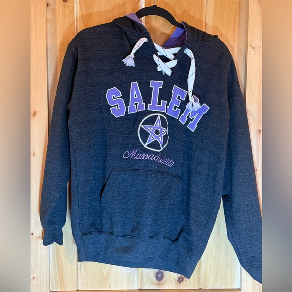 Salem MA Hockey Lace-Up Hoodie Sweatshirt Pentagram Collegiate Graphic Black S - Picture 12 of 13